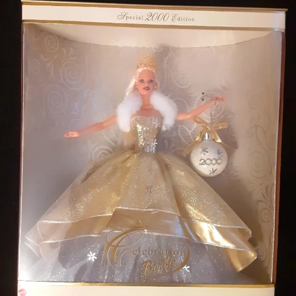 2000 Celebration Barbie - Picture 1 of 8